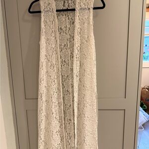 LuLaRoe Joy (White Lace Vest)
